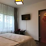 Calea Poienii Penthouse شقة