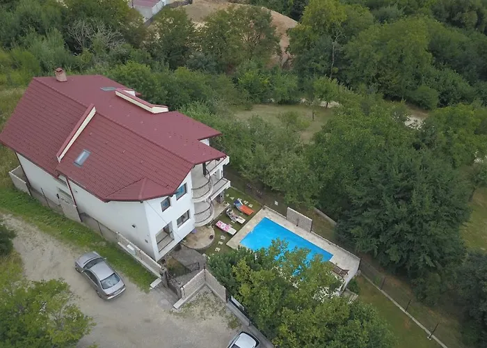 Calea Poienii Penthouse Apartment Brasov